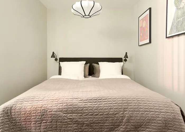 Stylish Ground Floor Apartment Perfect For Couples
