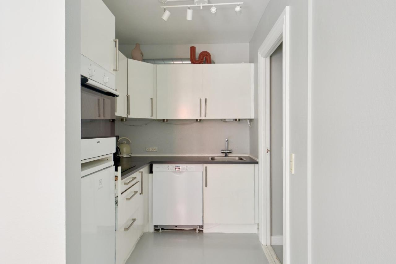 Stylish Ground Floor Perfect For Couples Leilighet København